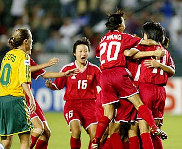 中国队对澳大利亚_澳大利亚海空军实力_澳大