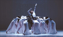 The dance drama 'Winter' is staged in Dream Park.