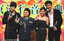 From L to R: Most Popular Male Singer Zhang Jie (Mainland), Most Popular Female Singer Han Hong (Mainland), Most Popular Female Singer Fish Leong (Taiwan and Hong Kong) and Most Popular Male Singer Wang Leehom (Taiwan and Hong Kong)