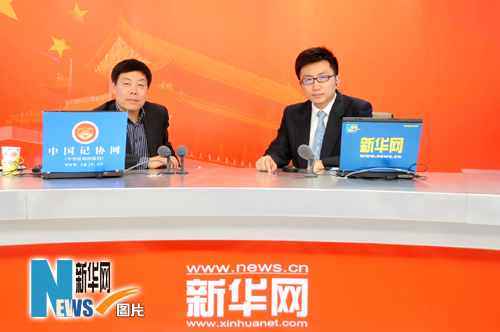 Li Jiaming, director of China Internet Illegal Information Reporting Centre, talks with netizens during an interview with xinhuanet.com on April 27, 2010. Li Jiaming, director of China Internet Illegal Information Reporting Centre, talks with netizens during an interview with xinhuanet.com on April 27, 2010.