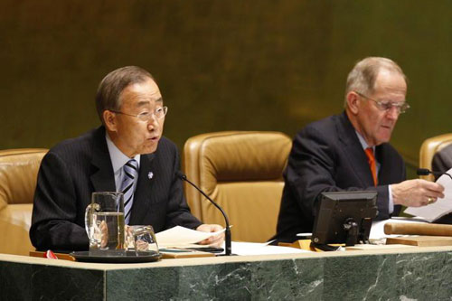 UN Secretary-General Ban Ki-moon (left) and General Assembly President Joseph Deiss 