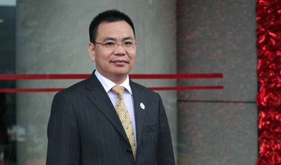 Lin Chunping was elected member of Wenzhou Municipal Committee of CPPCC for the first time on January 18, 2012. [File photo]