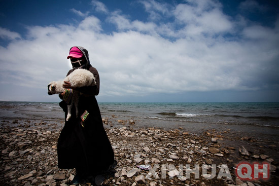 The Qinghai Lake has been expanding for seven consecutive years. [Photo/ Xinhua]