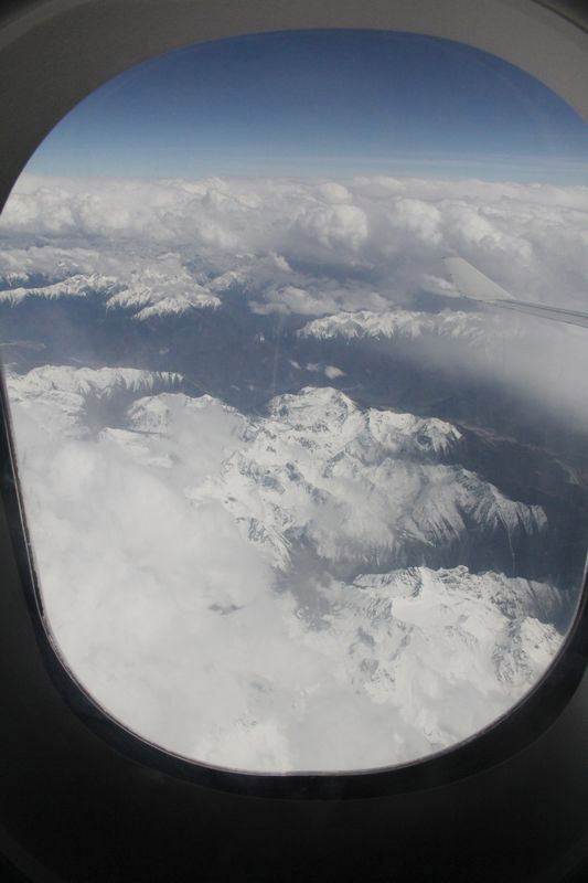 A bird's view of the Qinghai-Tibet Plateau, the world's highest plateau. [Wu Qinglan/China Tibet Online] 