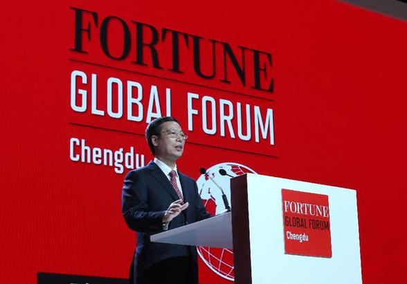 Chinese Vice Premier Zhang Gaoli delivers a speech at the gala dinner for the opening of the 2013 Fortune Global Forum (FGF) in Chengdu, capital of southwest China's Sichuan Province, June 6, 2013. [Xinhua]   