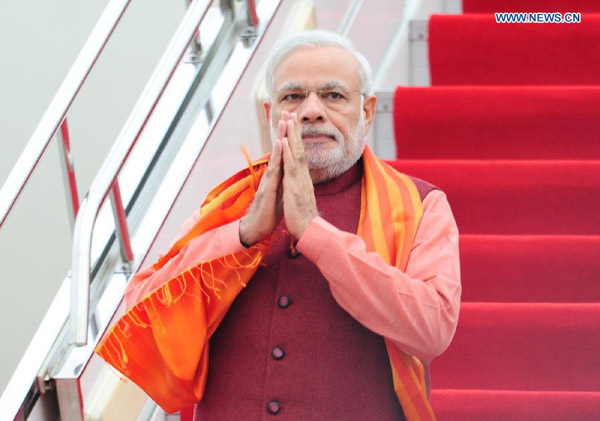 Indian Prime Minister Narendra Modi arrives in Xi'an, capital of northwest China's Shaanxi Province, May 14, 2015. Modi arrived here Thursday for an official visit to China. [Photo/Xinhua]
